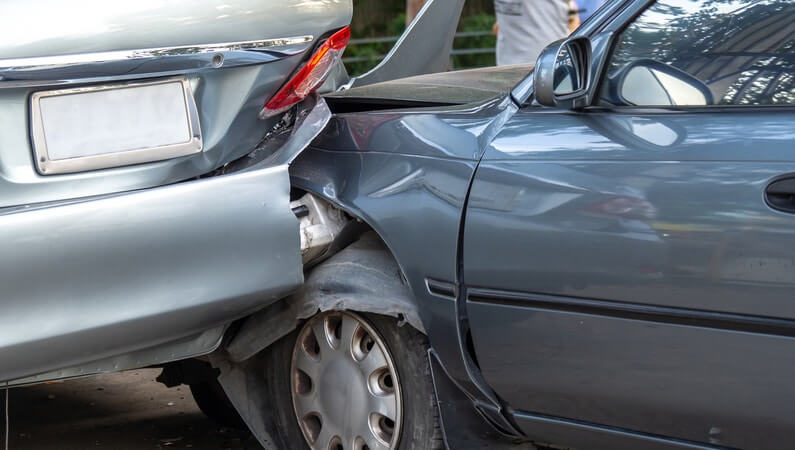 Getting into car accident without insurance